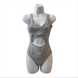 Fin Fun & Coral Bay by Seth Aaron STARBOARD swimsuit Size 4